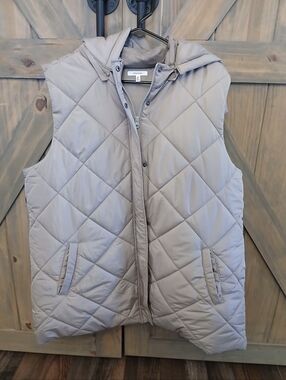 Maurices 2XL Quilted Hooded Puffer Vest - Taupe